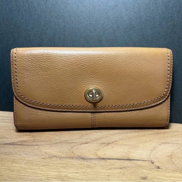 Coach Park Pebbled Leather Turnlock Tan Slim Envelope Wallet VTG EUC - Picture 2 of 15